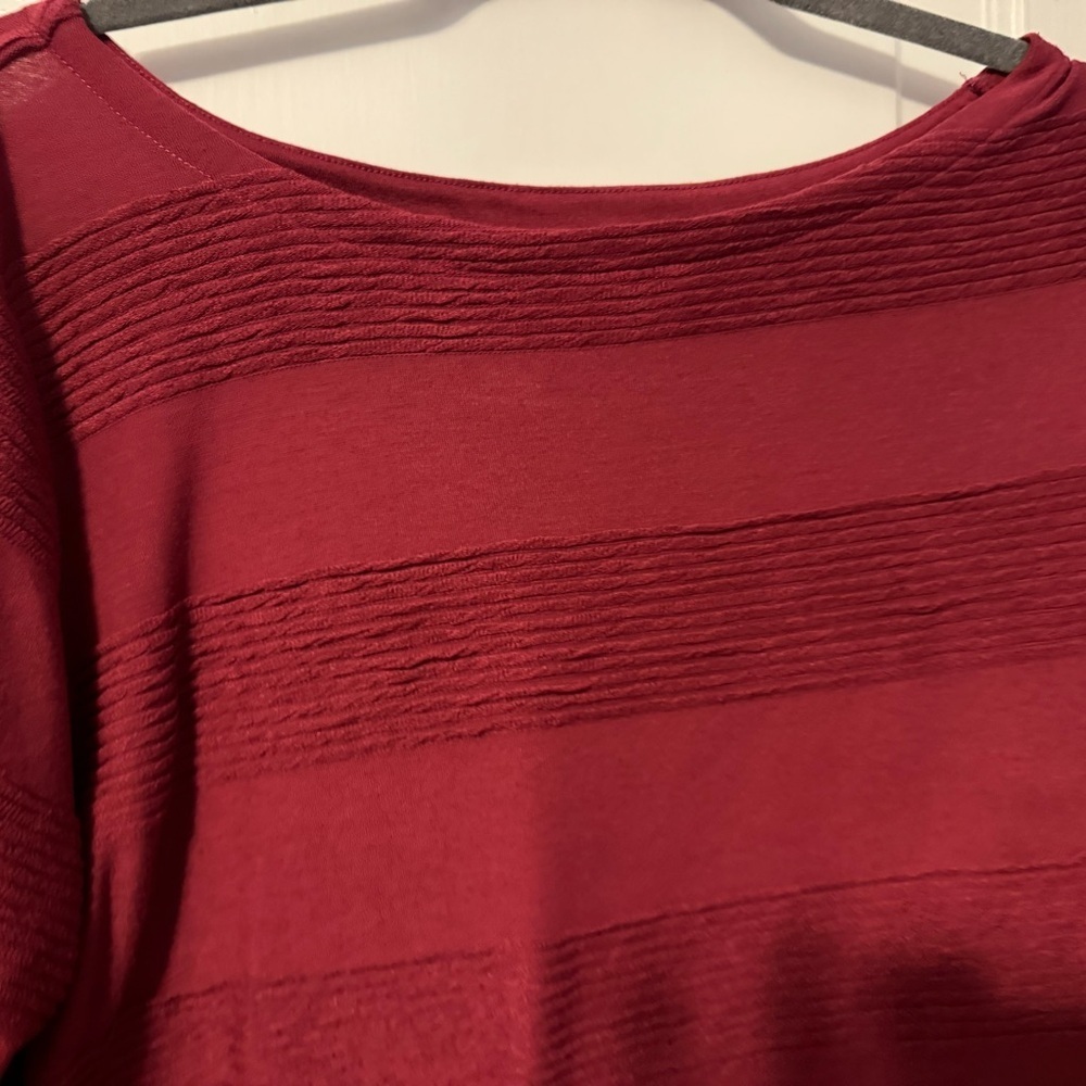 John’s Bay Lightweight long sleeve sweater. Like New. Slight stripe accents. - Picture 2 of 8